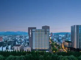 杭州西湖湖滨解放路亚朵S酒店
