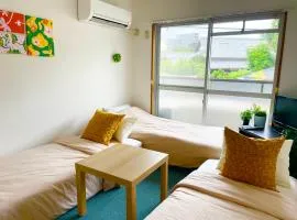 Sakura202 伊丹空港アクセス抜群タイニールーム最大3名宿泊可能