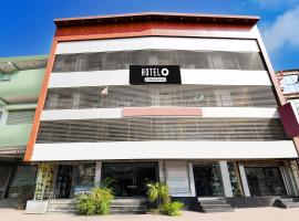 Super Hotel O Raipur Railway Station Formerly Hotel Okasu，位于赖布尔的酒店