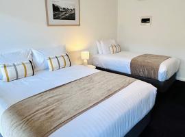 布莱特阿尔平汽车旅馆，位于布赖特的酒店