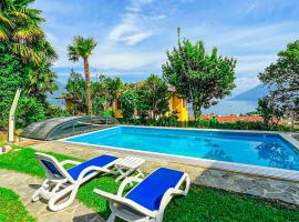 Casa Lago，位于杰尔米尼亚加的酒店