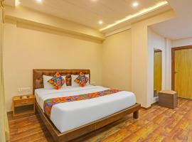 FabHotel Pooja，位于班加罗尔Kempegowda International Airport - BLR附近的酒店