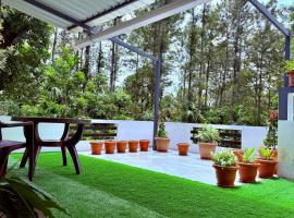 Anya Retreats Nature Homestay，位于库斯哈尔纳加尔的酒店