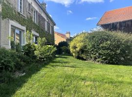Le Clos des Fontenis 15p Spa Famille Nature，位于Sault-Saint-Rémy的酒店