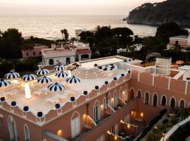 Corallo Blu Hotel De Charme - Sea & Spa access，位于伊斯基亚的酒店