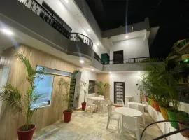 Hotel Dharmaji Paradise