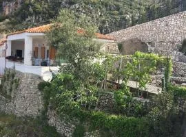 AMALIA Private Room - amazing sea view - DHERMI