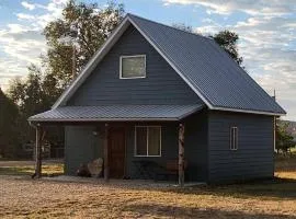 Brand New, Modern Country Cabin near Bryce Canyon National Park, Utah