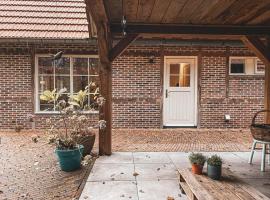 Charming Decorated House in Nature，位于泽伊德沃尔德的酒店