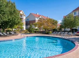 Wyndham Mountain Vista Studio Apartment with Resort Access，位于布兰森的酒店