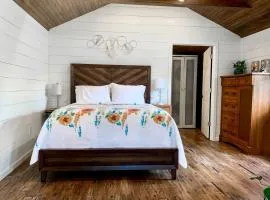 Outstanding Lakefront Cabin in Makanda, Illinois