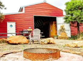 Amazing Barn with Barbecue in Monticello, Utah