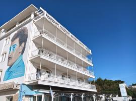 Hotel Club Perla，位于卡萨拉柏特的酒店