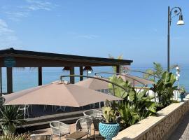 Paguro Beach Hotel，位于锡库利亚纳马里纳的酒店