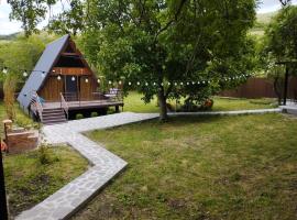 Modern Chalet，位于第比利斯的木屋