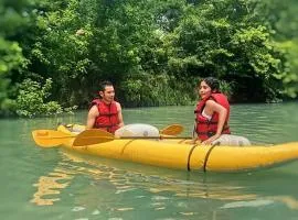 Stunning Glamping Destination Ideal for a Relaxing Vacation: Luxury Safari Tent on the San Marcos River near Kingsbury, Texas