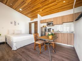 Macondo Ecolodge Apt 1 - Heliconia，位于科克的酒店