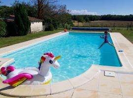 Gites La Bigorre, Charente Maritime，位于Saint-Germain-du-Seudre的酒店