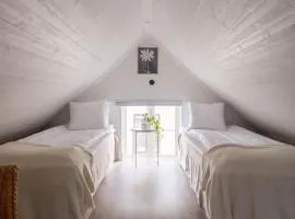 Renovated apartment with balcony in Visby