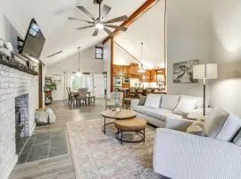 Near Bella Vista Trails and Elk River Family Home!