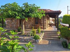 Village Stone House，位于奥弗里安的酒店