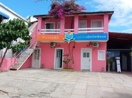 Pousada Villa Delle Rose，位于嘎林海斯港的酒店