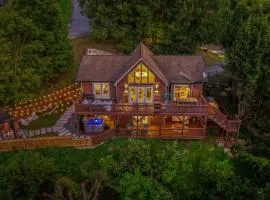 Mtn Views, HotTub, Sauna, Outdoor Theater, FirePit