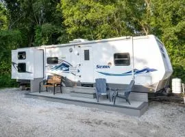 Pet-Friendly 2BR Camper with Fire Pit Grill