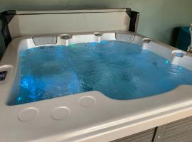 Maison détente avec jacuzzi spa massant，位于Nogent-sur-Vernisson的酒店