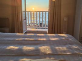 Etretat SEA VIEW chambre vue mer，位于埃特勒塔的酒店