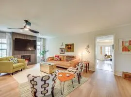 Fire Pit and Ping-Pong Home on Guadalupe River!