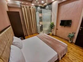 Élan, Cairo-Płaża Hotel
