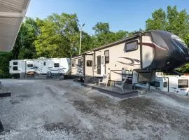 Luxury Camper in Dunes Grill Fire Pit