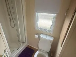 Lyons Oakfields Towyn 3 bedroom pet friendly