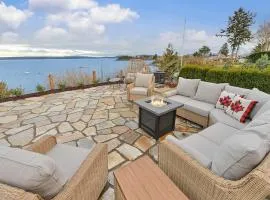 The Beach House Suite by EMR Vacation Rentals