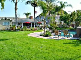 Incredible Estate 5 Bedrooms 3 bathroom w/Resort Style Rock Pool & Jacuzzi
