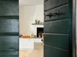 Maria Suite Home