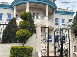 Blue Villa，位于Batrūmīn的酒店