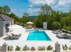 NEW! Villa Angela A modern Family Retreat