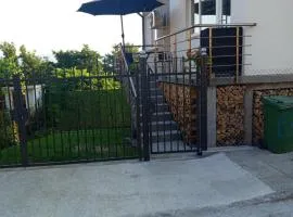 Самостоятелен Apartment Emili