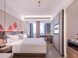 Borrman Hotel Hezhou High Speed Railway Station Guangming Avenue，位于贺州的酒店