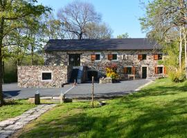 Chambre d'hôtes aux Pays des Sucs，位于Saint-Hostien的酒店
