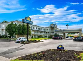 查塔努加/汉密尔顿广场戴斯酒店，位于查塔努加的酒店