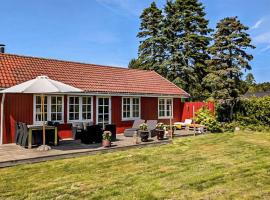 Gorgeous Home In Væggerløse With Wifi，位于博托比的豪华型酒店