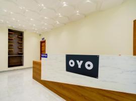 Hotel O Vijaya Grand，位于Pedda Ambarpet的酒店
