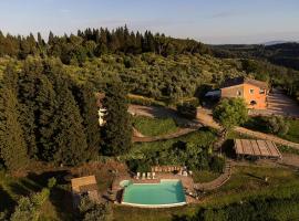 Historic Estate With Two Pools In Tuscani，位于蒙泰卢波菲奥伦蒂诺的酒店