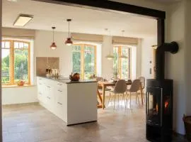 Design House At Lake Keezer For Families