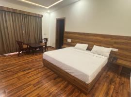 The Pearl Resort，位于Tīrath的酒店