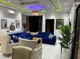 2 bedroom home Ikeja，位于伊凯贾的酒店