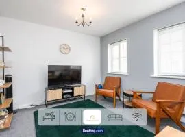 Three Bedroom House By The Yuma Homes Short Lets & Serviced Accommodation In Ashford With Free Wifi & Free Parking